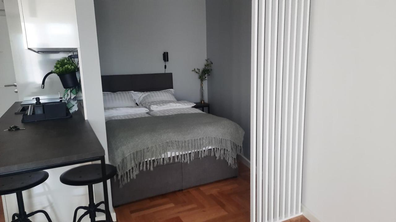 Nina Studio Apartment Биелина Экстерьер фото